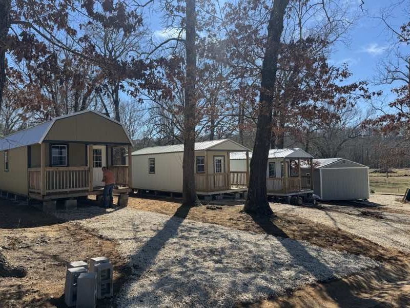 Lake-Striker-RV-Resort-tiny-homes-scaled-r2sl52qqtlxd9dtfqiqbes6lg0ra67b38nucush5yo